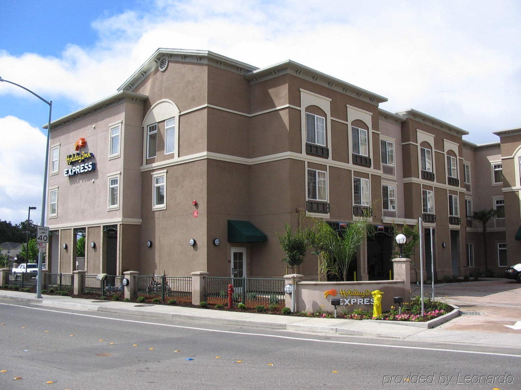 Holiday Inn Express Windsor Sonoma Wine Country By Ihg Kültér fotó