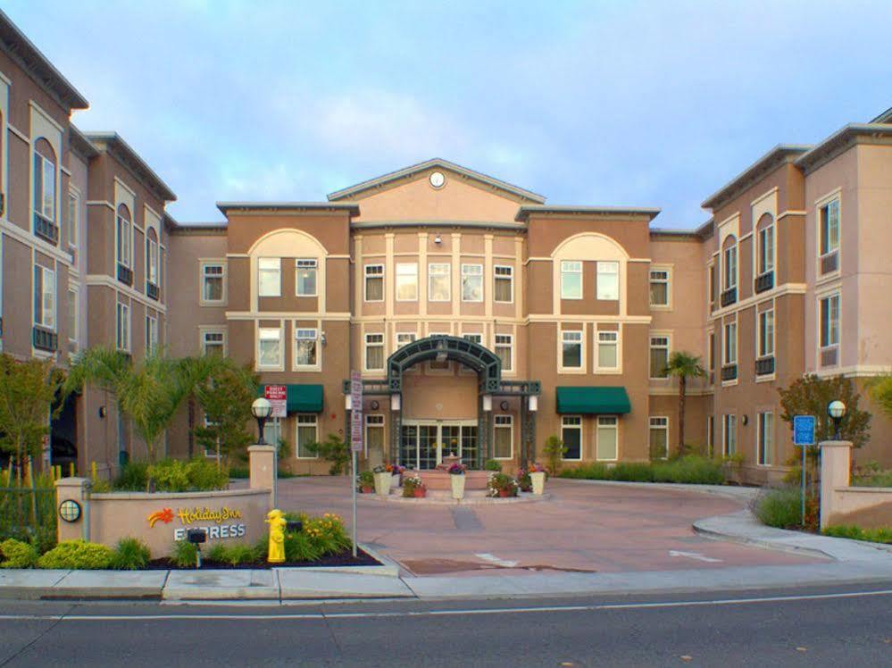 Holiday Inn Express Windsor Sonoma Wine Country By Ihg Kültér fotó